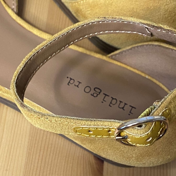 INDIGO YELLOW FLATS - WOMANS SIZE 7.5 - Picture 4 of 11